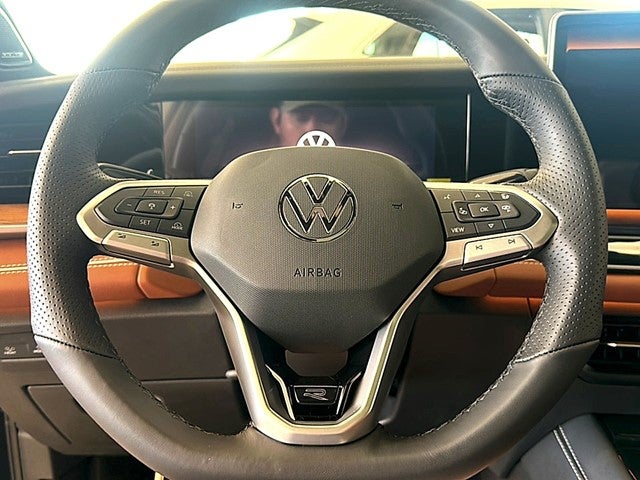 2026 Volkswagen Tiguan 2.0T SEL