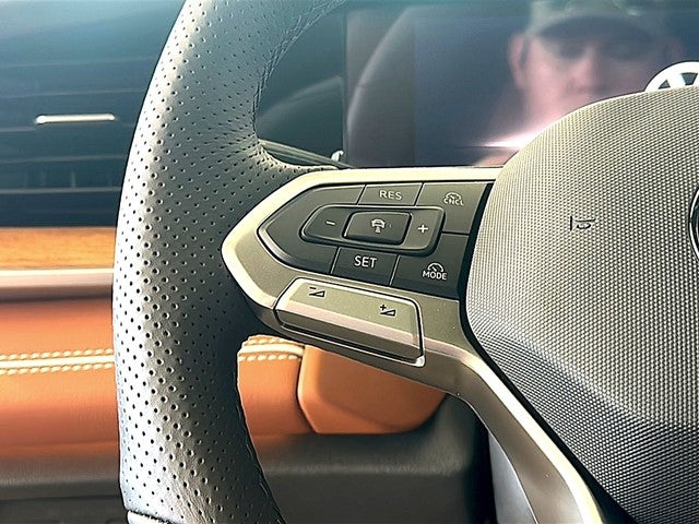 2026 Volkswagen Tiguan 2.0T SEL