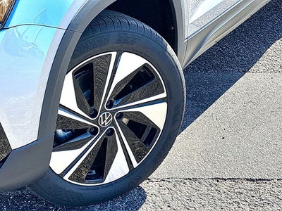 2024 Volkswagen Taos 1.5T SE