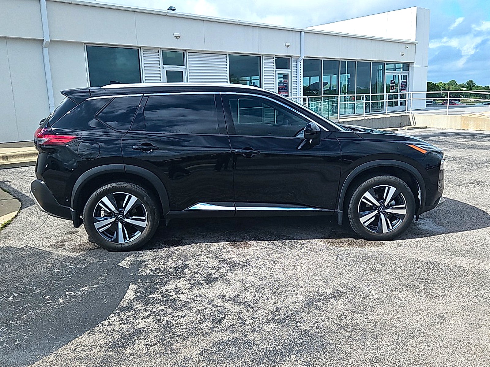 2023 Nissan Rogue Platinum Intelligent AWD