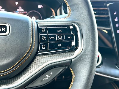 2023 Jeep Grand Wagoneer Series III Obsidian