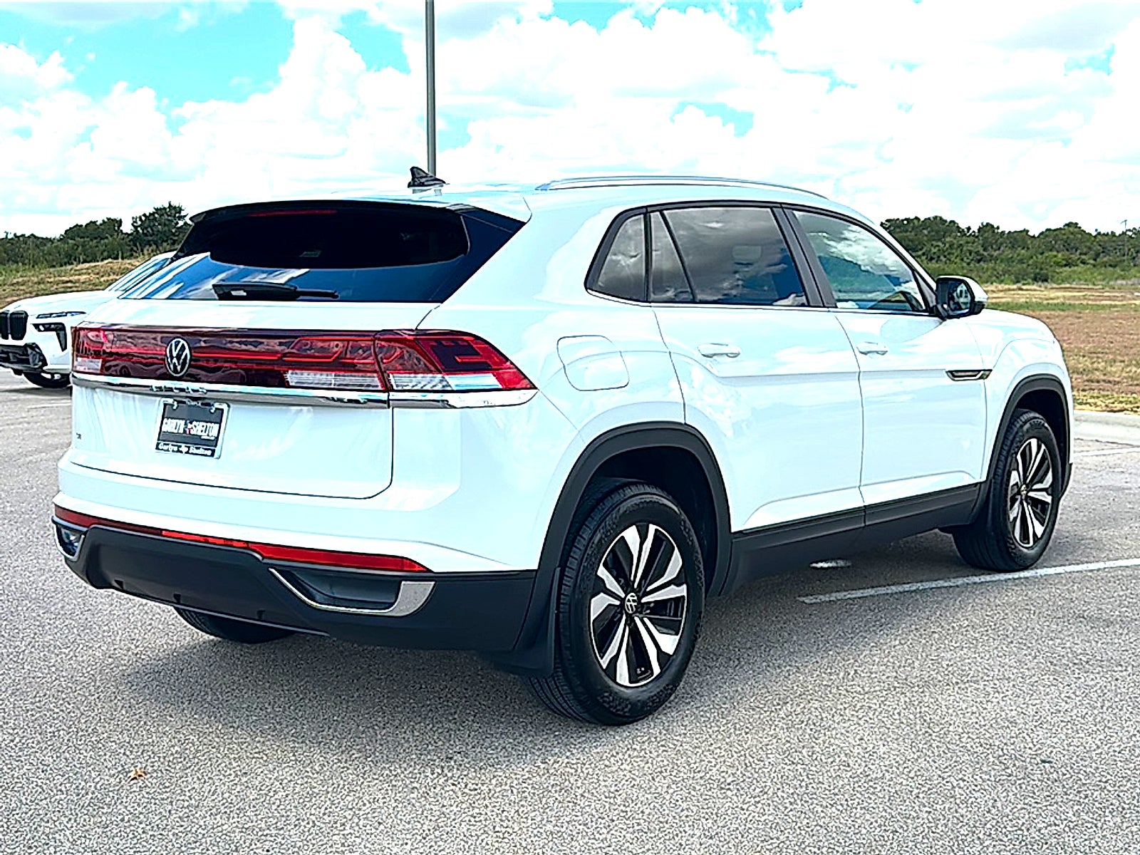 2025 Volkswagen Atlas Cross Sport 2.0T SE
