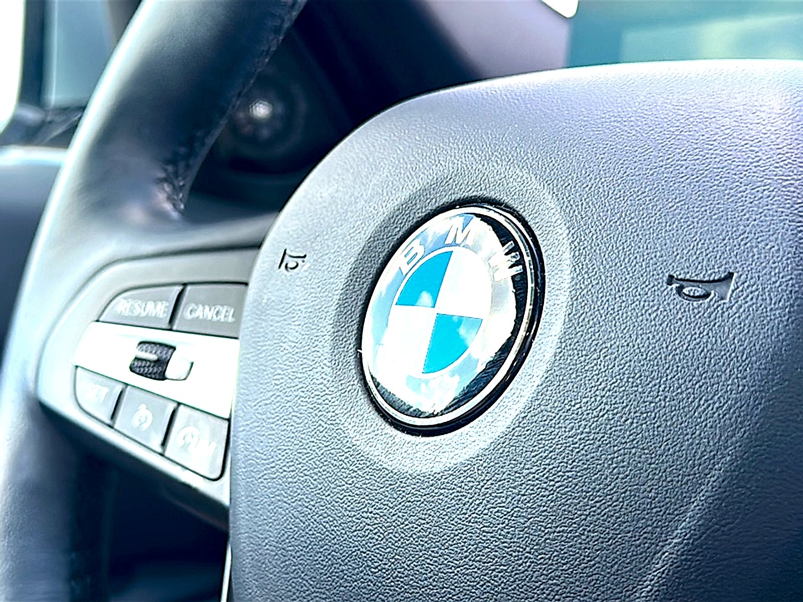 2024 BMW 3 Series 330i