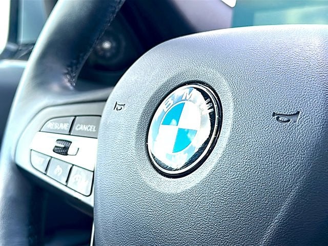 2024 BMW 3 Series 330i
