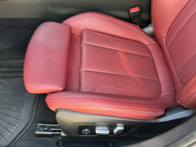 2023 BMW 3 Series 330i