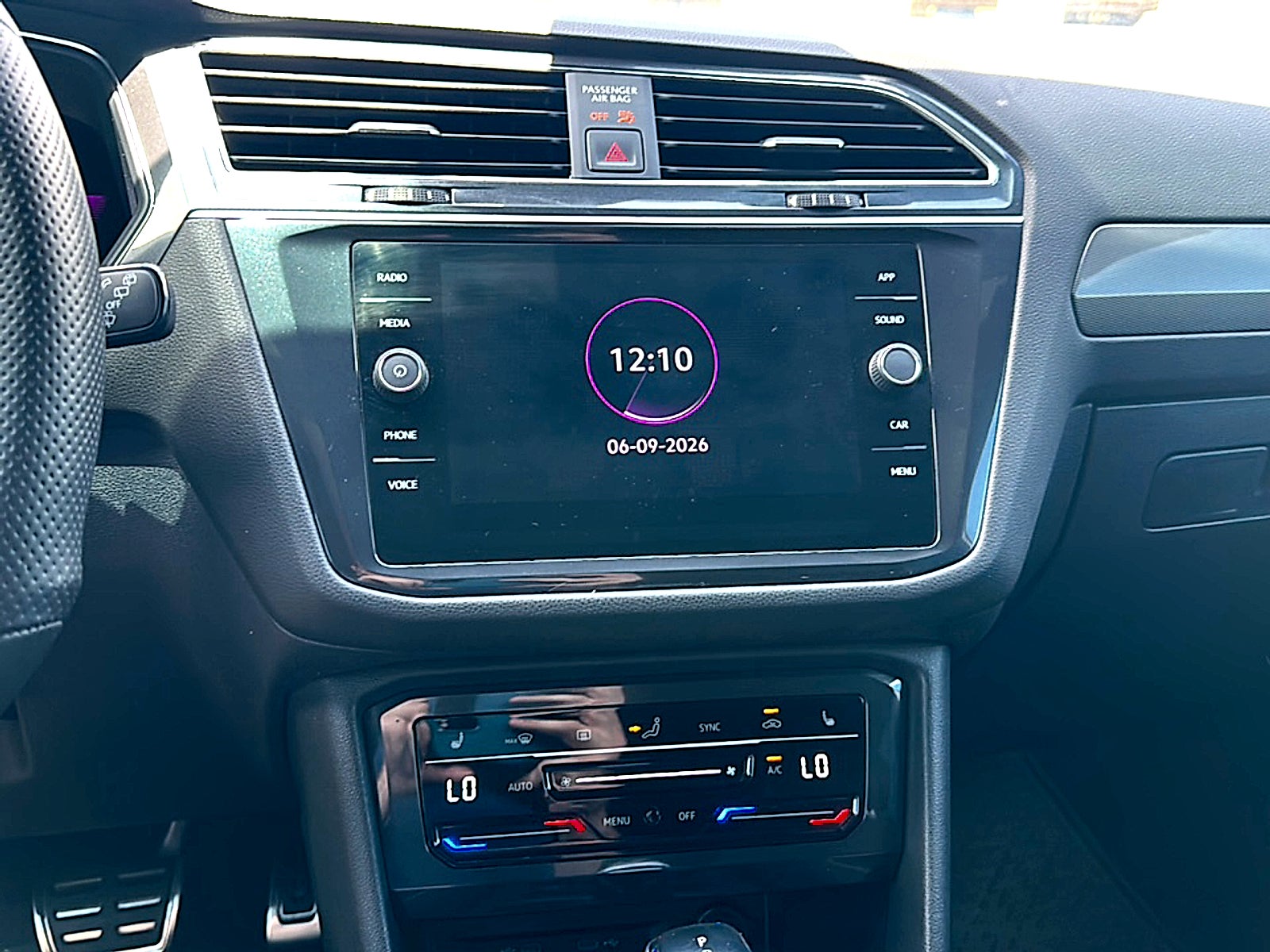 2023 Volkswagen Tiguan SE R-Line Black