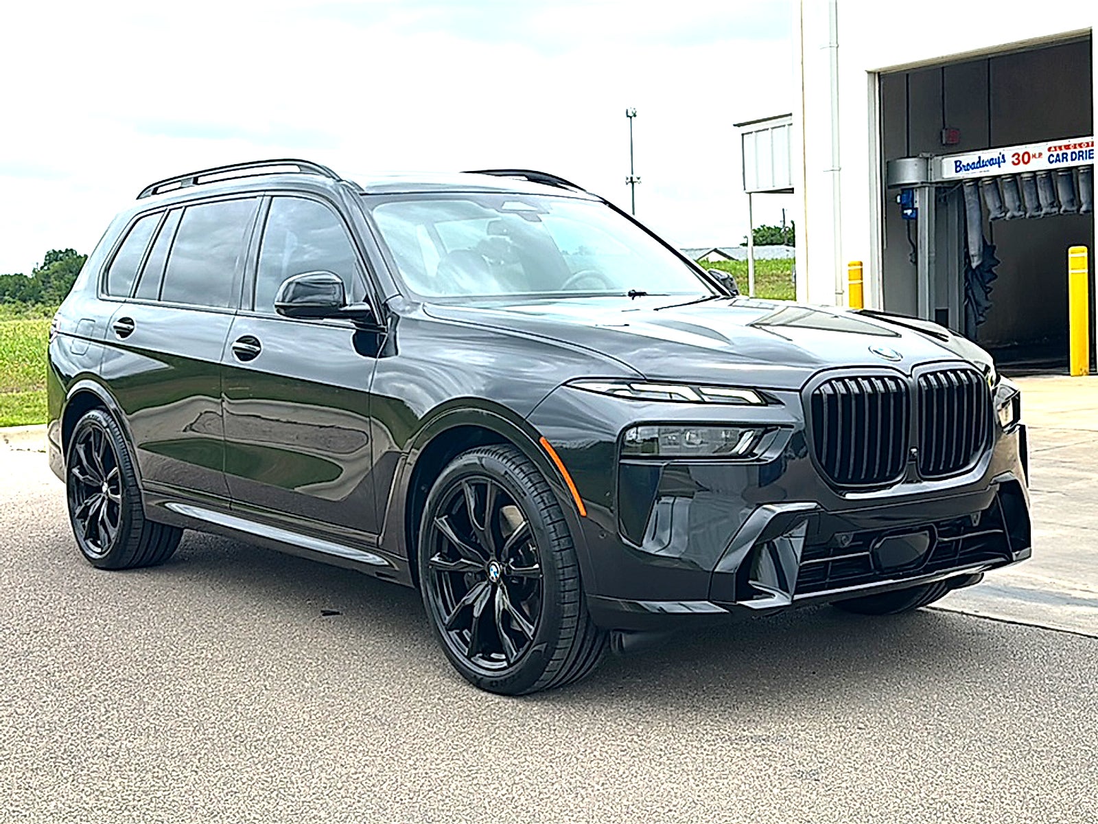2024 BMW X7 xDrive40i