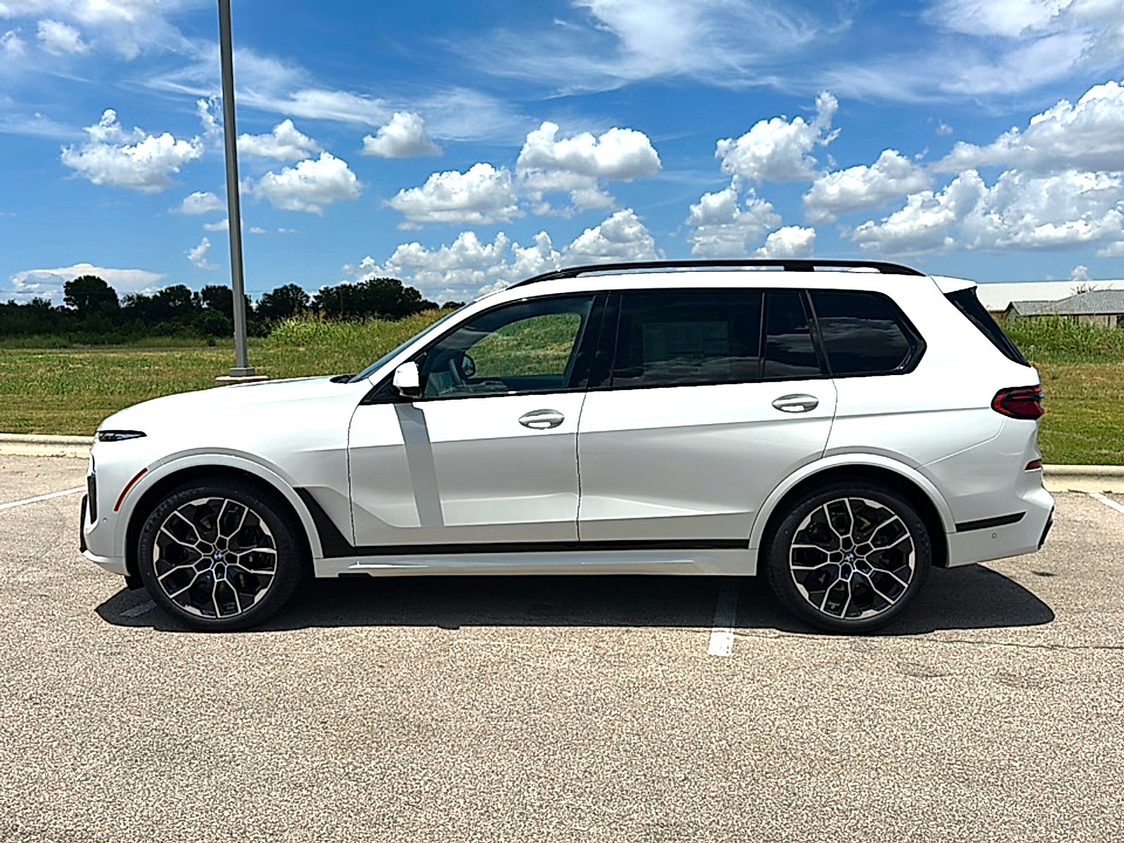 2027 BMW X7 xDrive40i