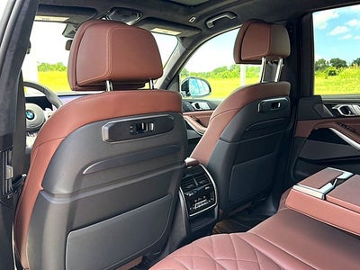 2027 BMW X7 xDrive40i