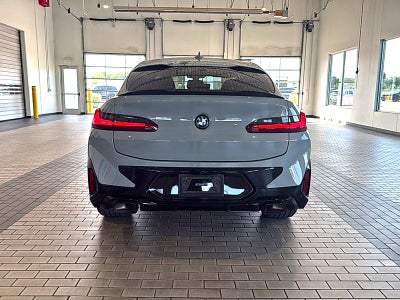2025 BMW X4 xDrive30i