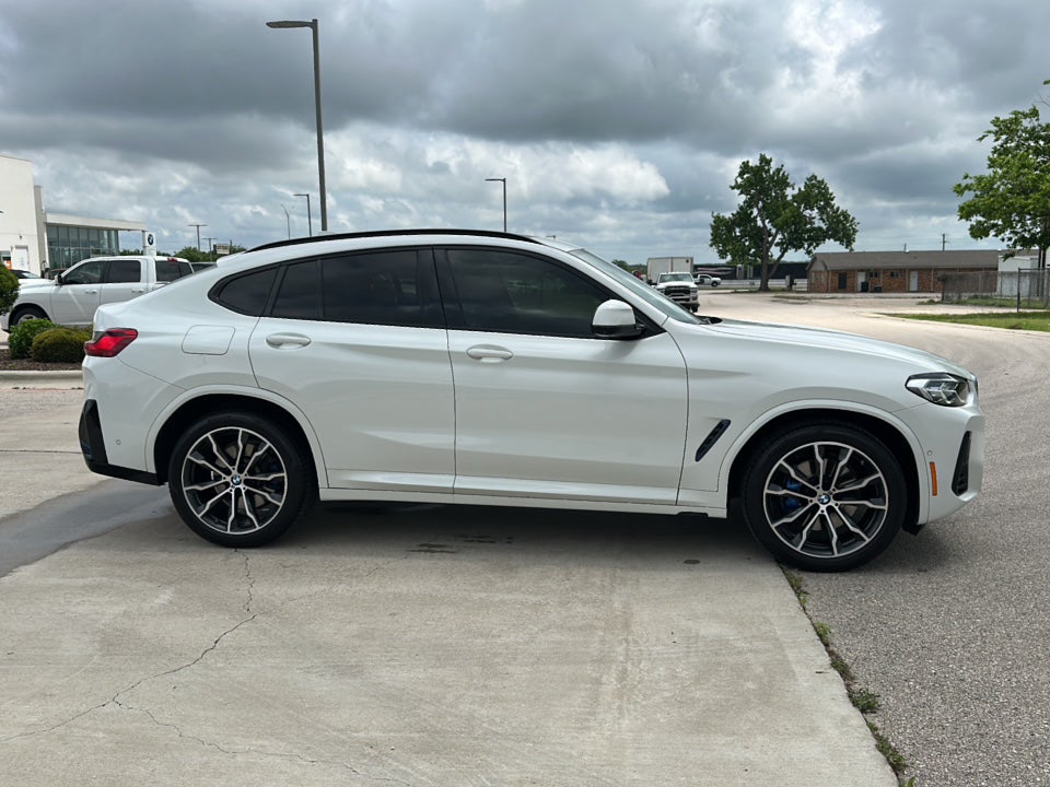 2022 BMW X4 xDrive30i