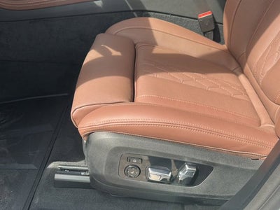 2026 BMW X7 M60i