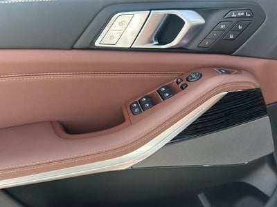 2026 BMW X7 M60i
