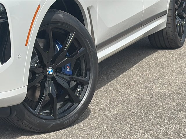 2026 BMW X7 M60i