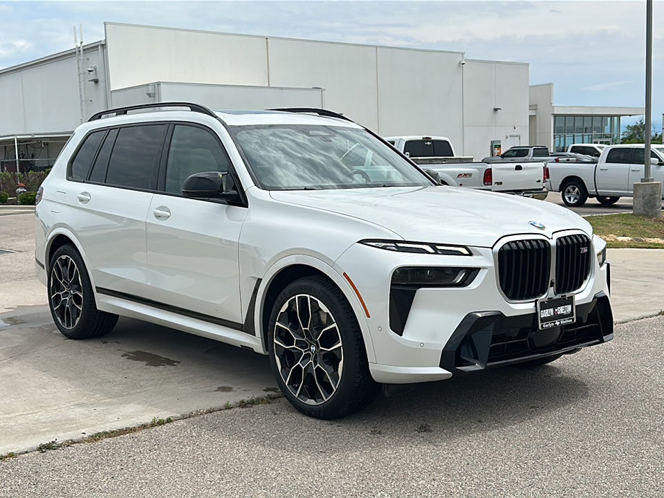 2024 BMW X7 M60i