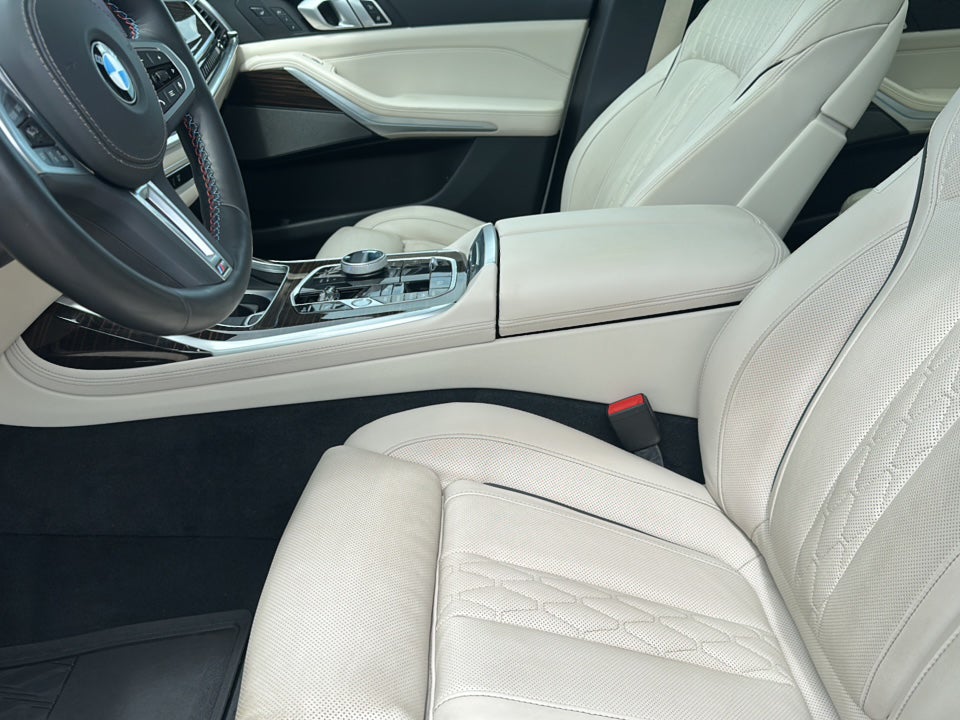 2024 BMW X7 M60i