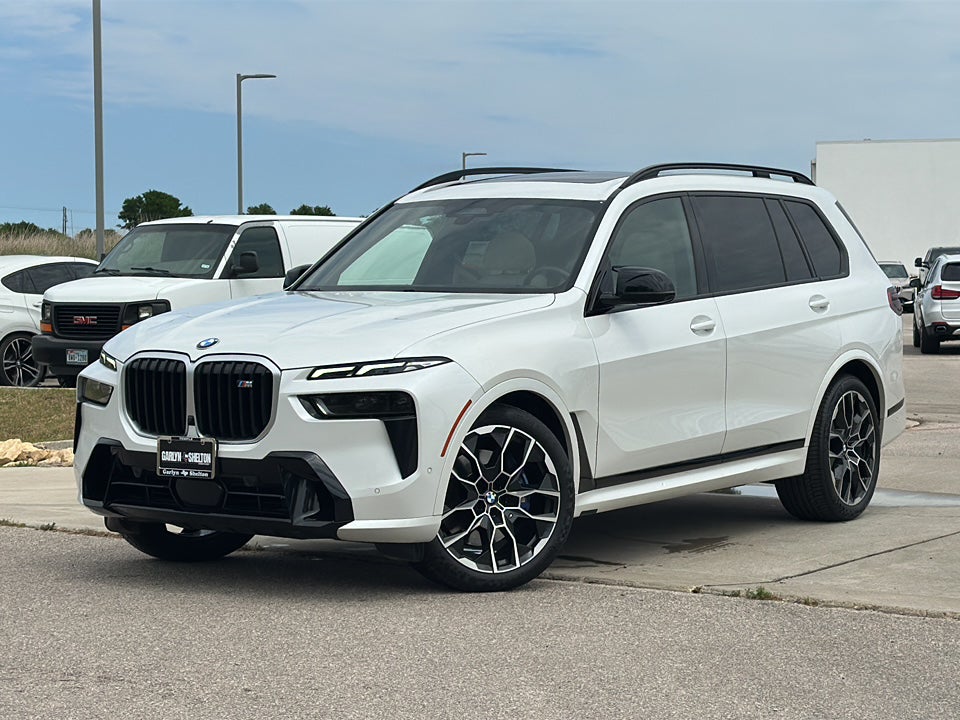 2024 BMW X7 M60i