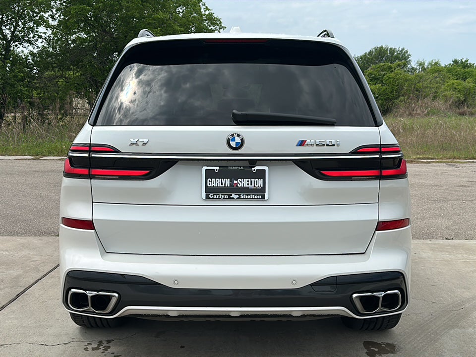 2024 BMW X7 M60i