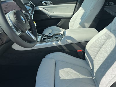 2026 BMW X5 M60i