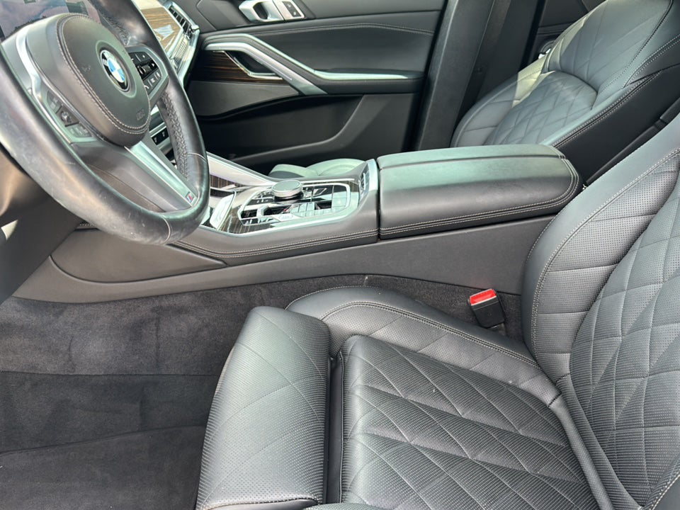 2024 BMW X6 xDrive40i