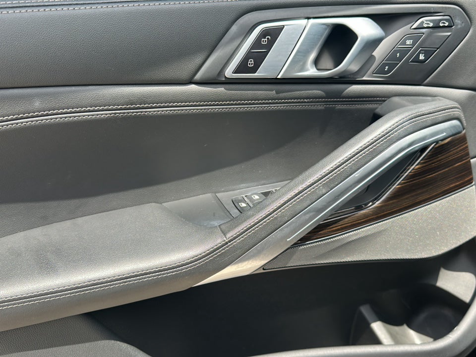 2024 BMW X6 xDrive40i