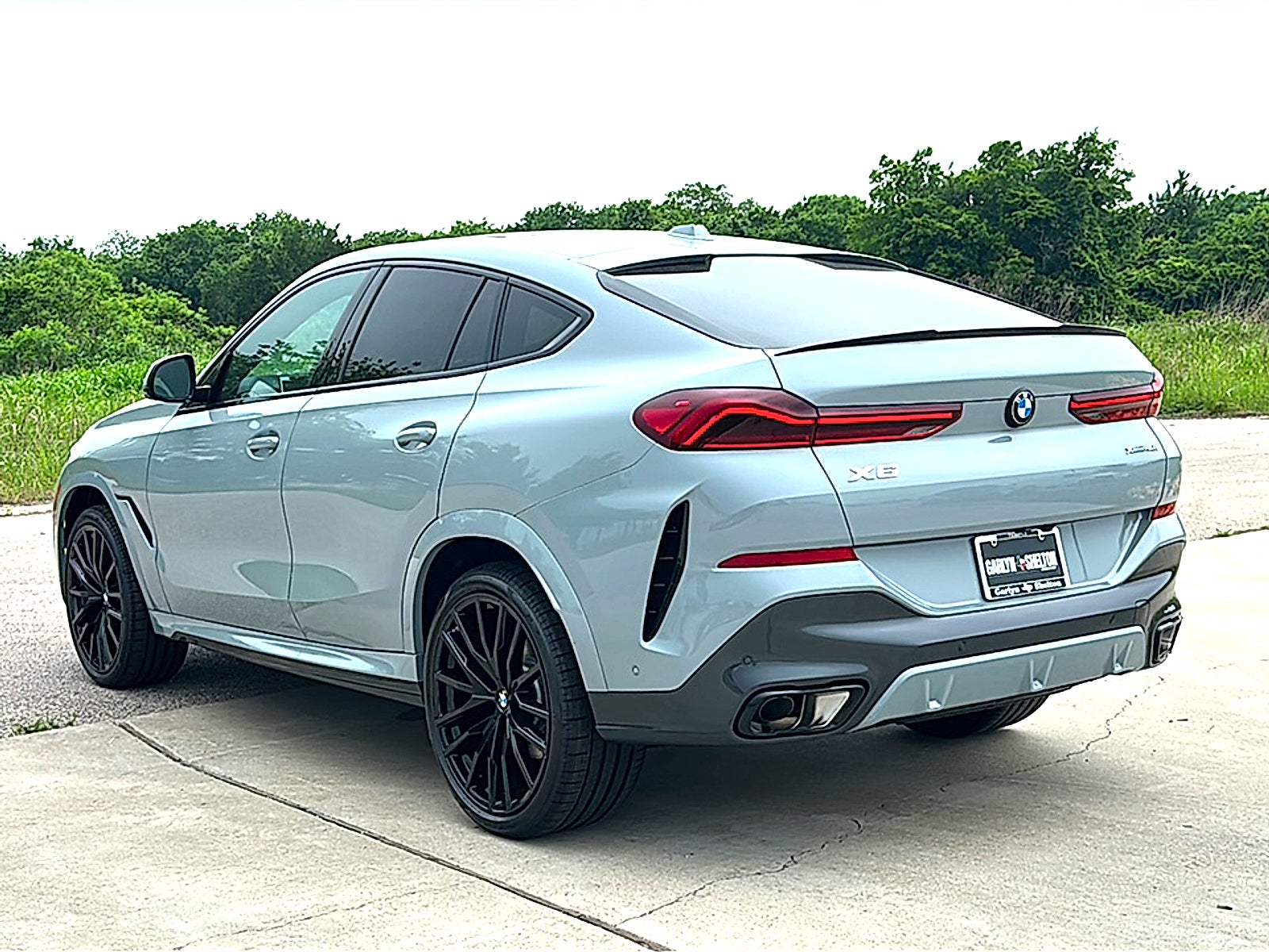 2027 BMW X6 xDrive40i