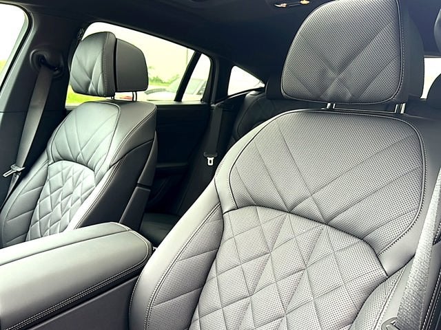 2027 BMW X6 xDrive40i