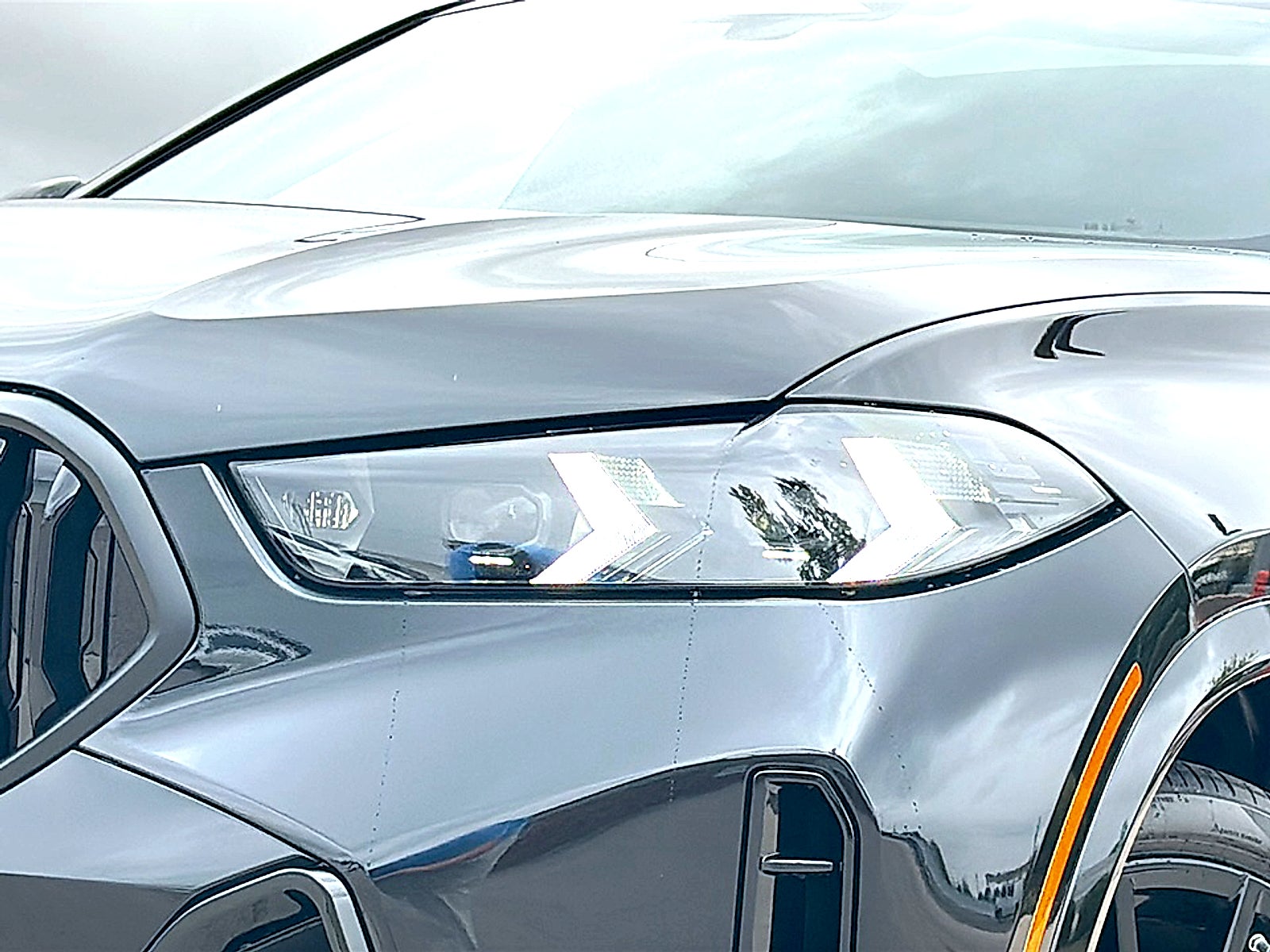 2027 BMW X6 xDrive40i