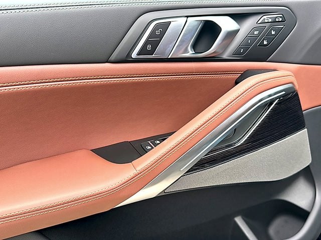 2027 BMW X6 xDrive40i