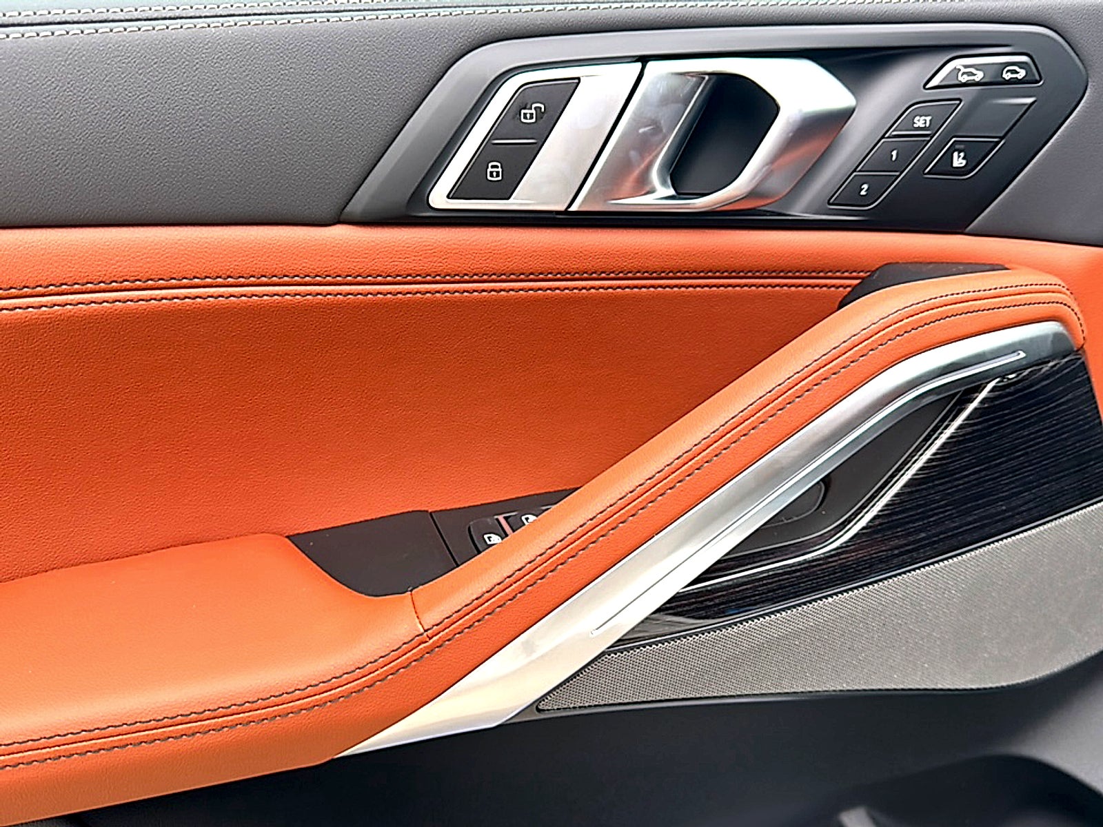 2027 BMW X6 xDrive40i