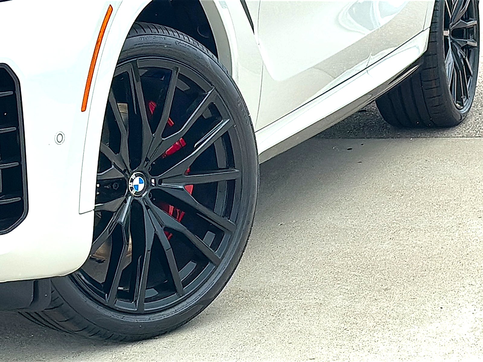 2027 BMW X6 xDrive40i