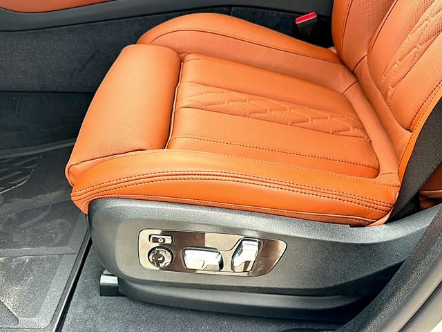 2027 BMW X6 xDrive40i