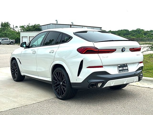2027 BMW X6 xDrive40i