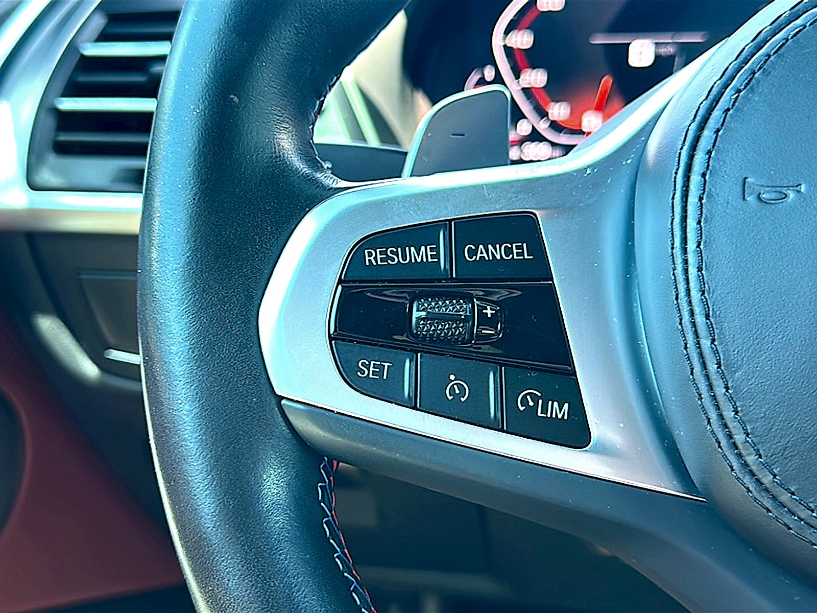 2024 BMW X4 M40i