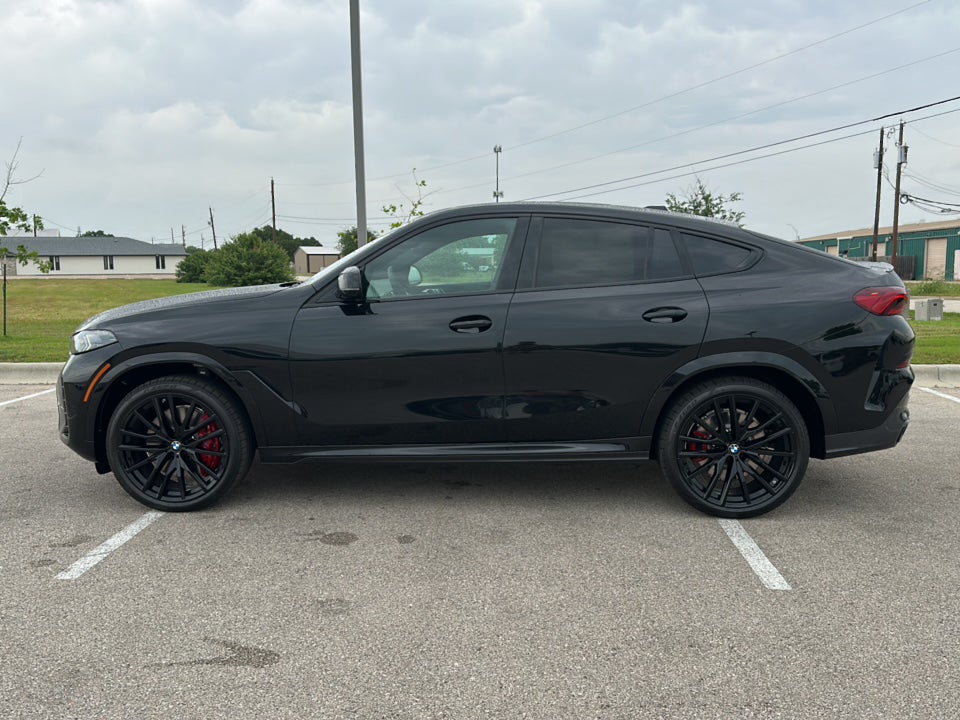 2027 BMW X6 M60i