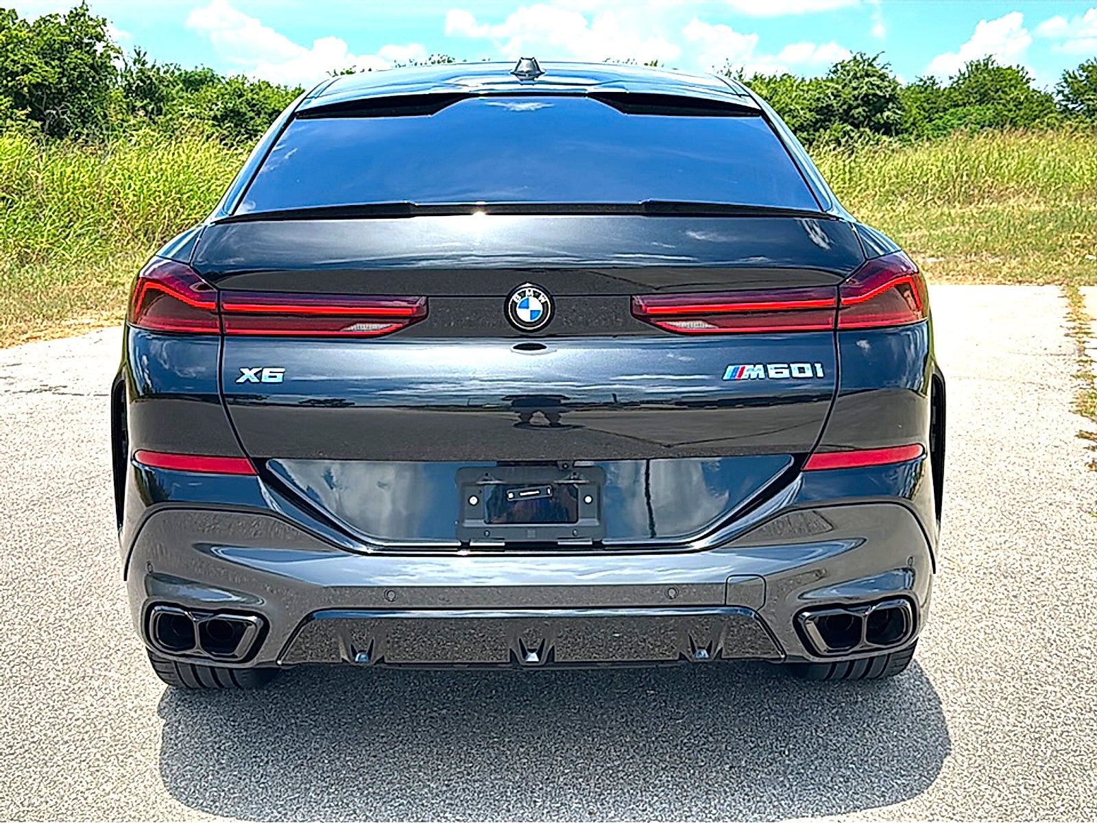 2026 BMW X6 M60i
