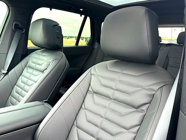 2027 BMW X5 40 xDrive