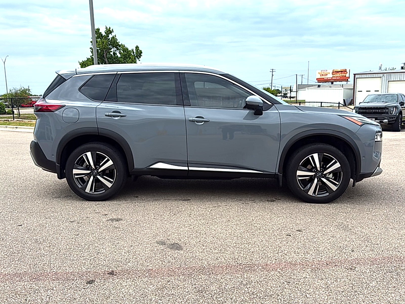 2023 Nissan Rogue Platinum