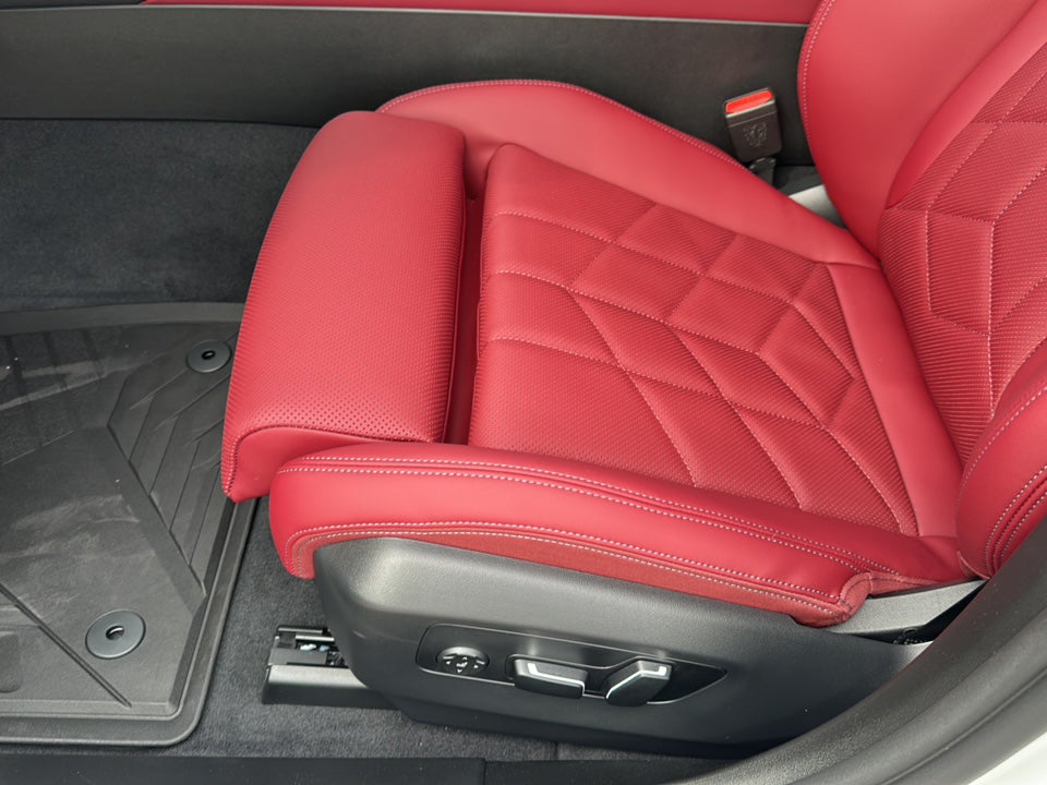 2026 BMW 5 Series 550e xDrive