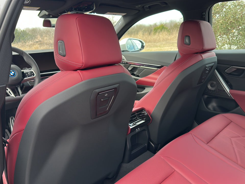 2026 BMW 5 Series 550e xDrive