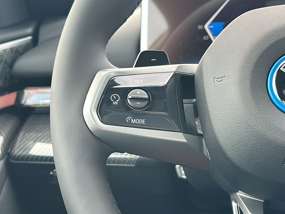 2026 BMW 5 Series 550e xDrive