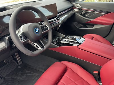 2026 BMW 5 Series 550e xDrive