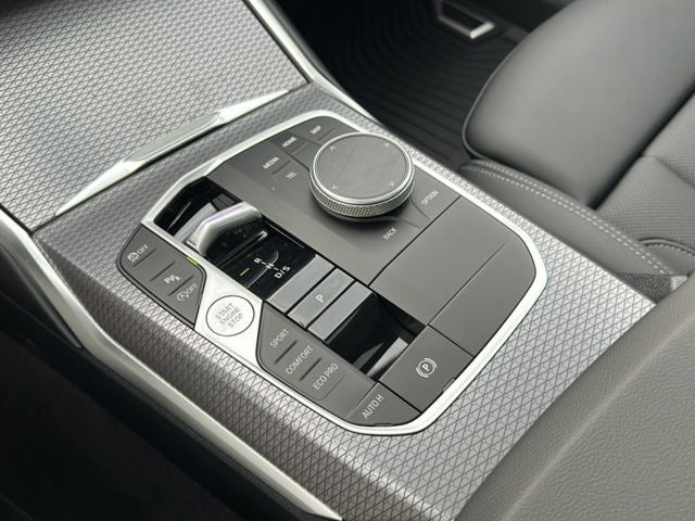 2026 BMW 3 Series 330i