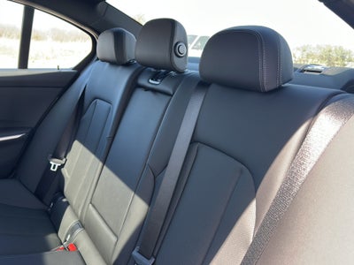 2026 BMW 3 Series 330i