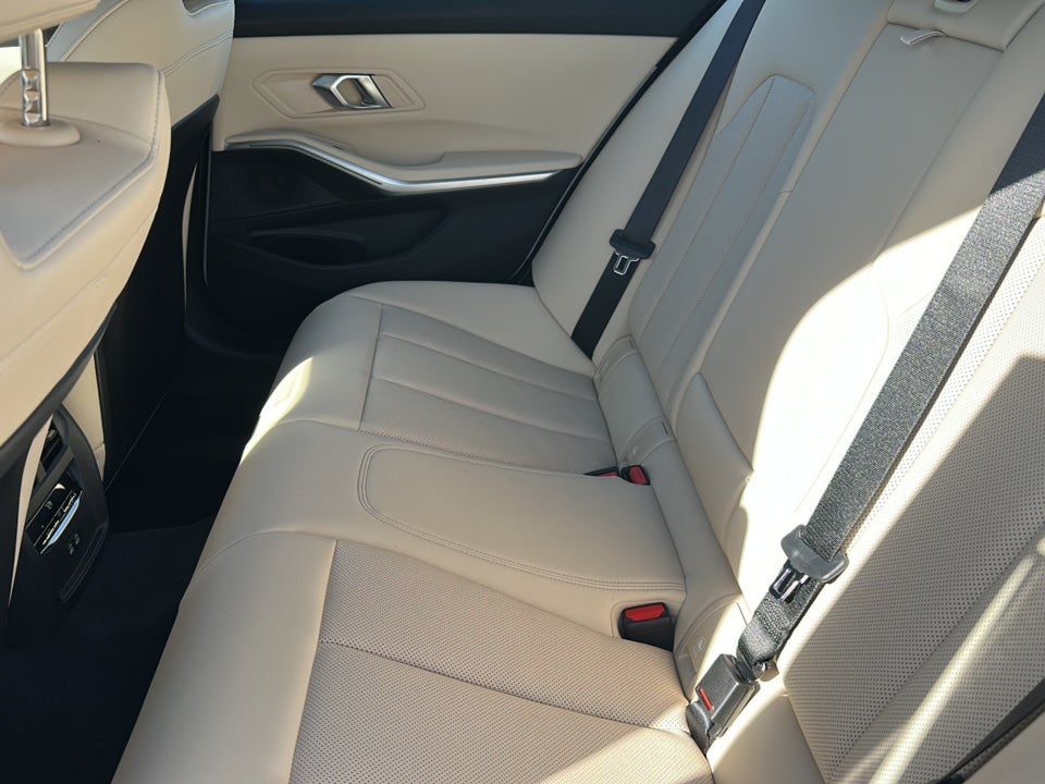 2026 BMW 3 Series 330i