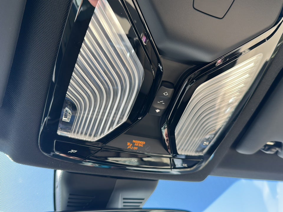 2026 BMW 3 Series 330i