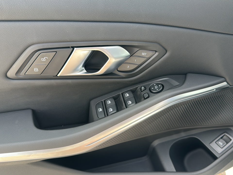 2026 BMW 3 Series 330i