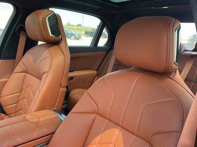 2026 BMW 7 Series 740i