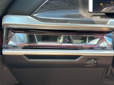 2026 BMW 7 Series 740i