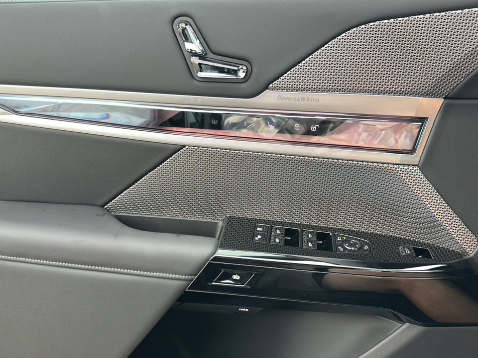 2026 BMW 7 Series 740i
